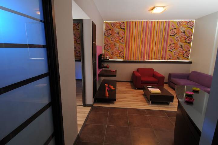 Room 5 of 17