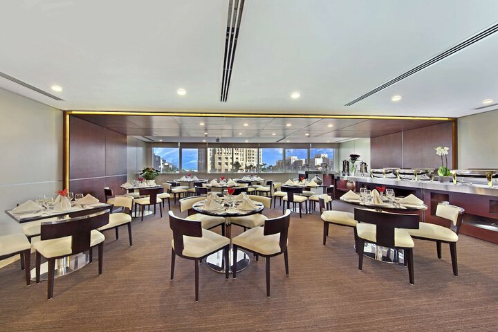 Dining 63 of 72