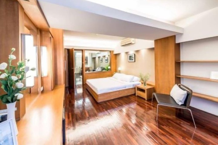 Room 20 of 37