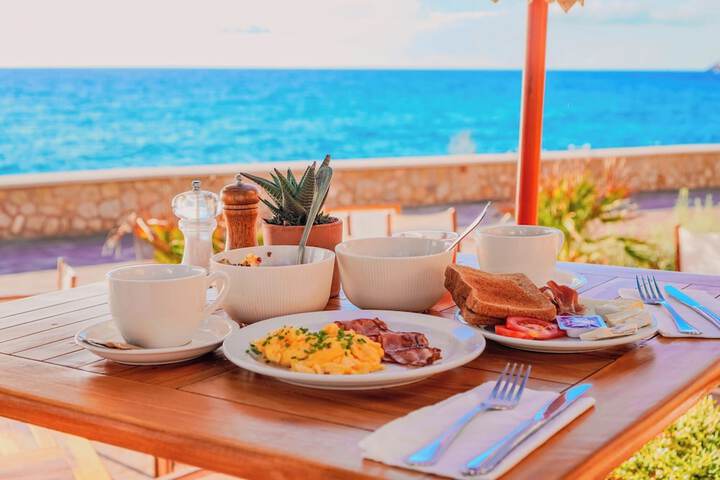 Breakfast/Coffee Service 125 of 157