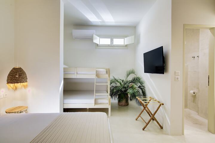 Room 63 of 77