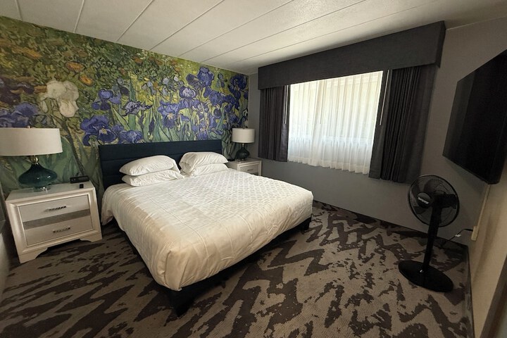 Room 31 of 66
