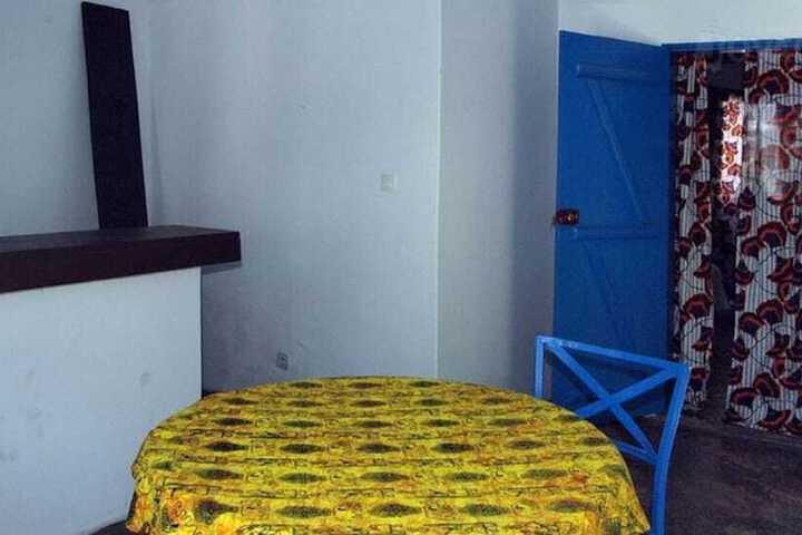 Room 7 of 11