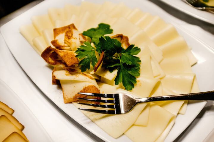Dining 54 of 78