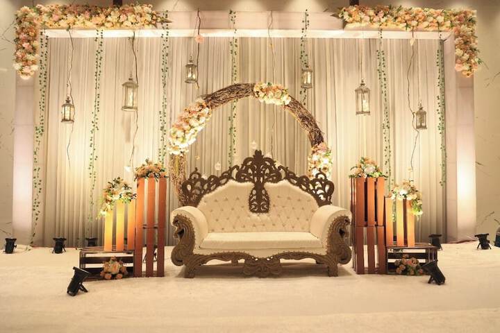 Ballroom/Hall 26 of 47