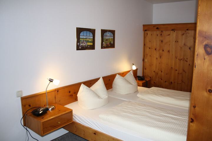 Room 5 of 46