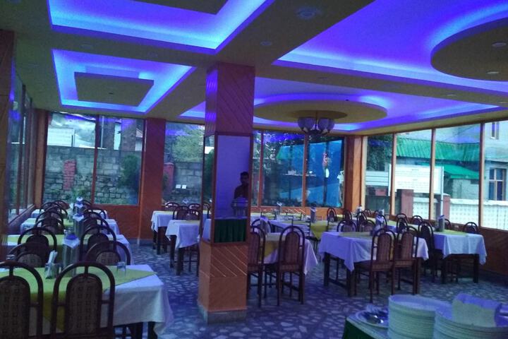 Dining 64 of 87