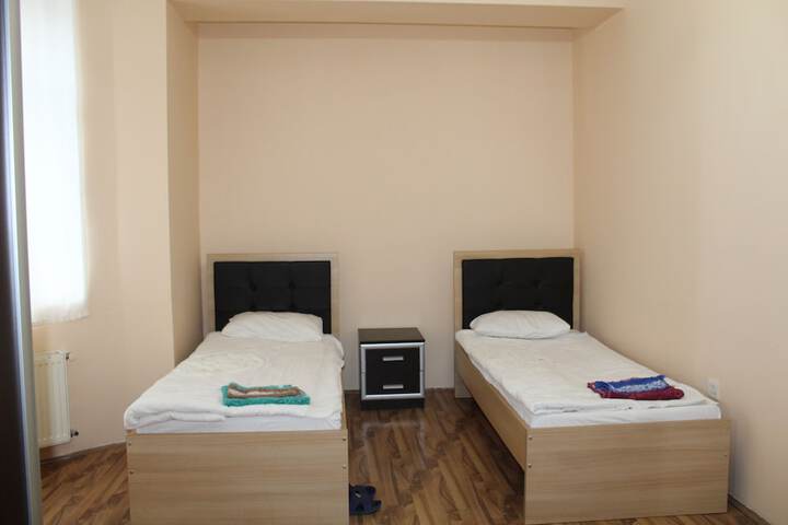 Room 4 of 15