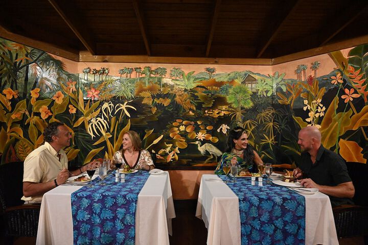 Dining 41 of 69