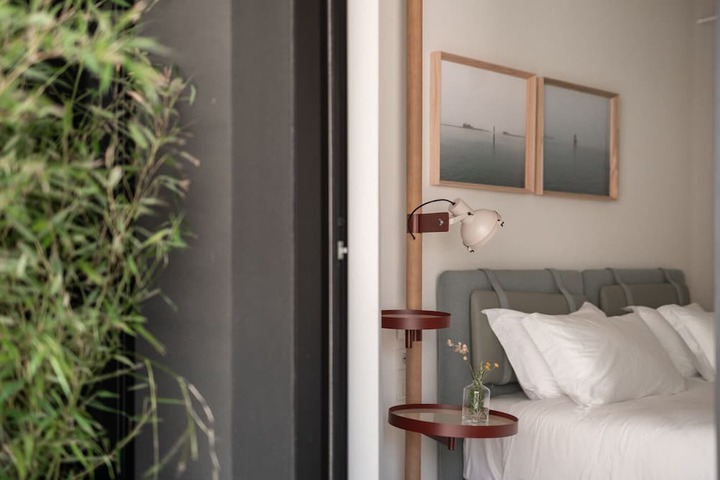 Room 12 of 72