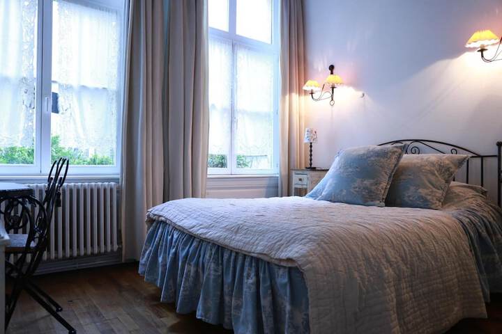 Room 27 of 56