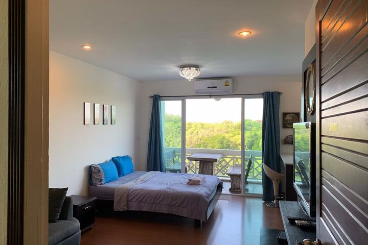 Room 148 of 263