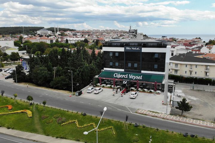 Photo of MILLS HOTEL