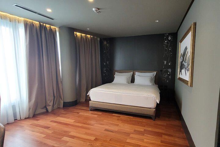 Room 56 of 163