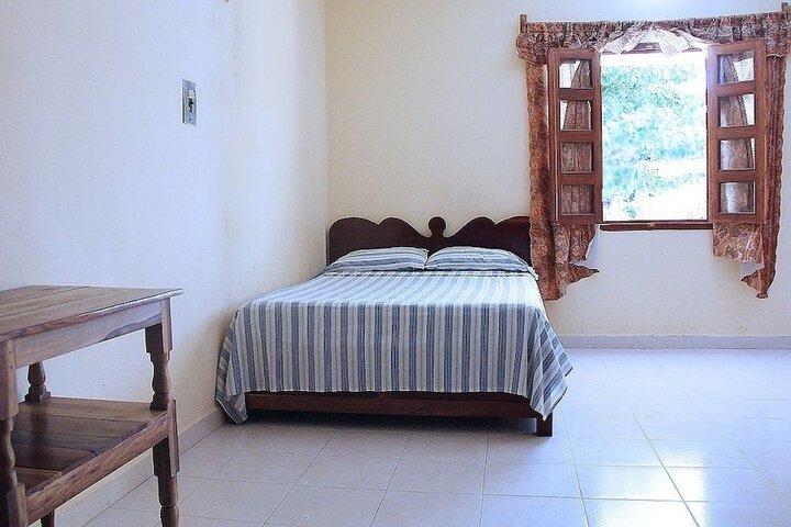 Room 4 of 28