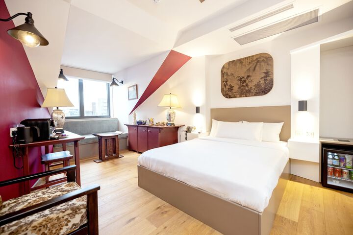 Room 106 of 171