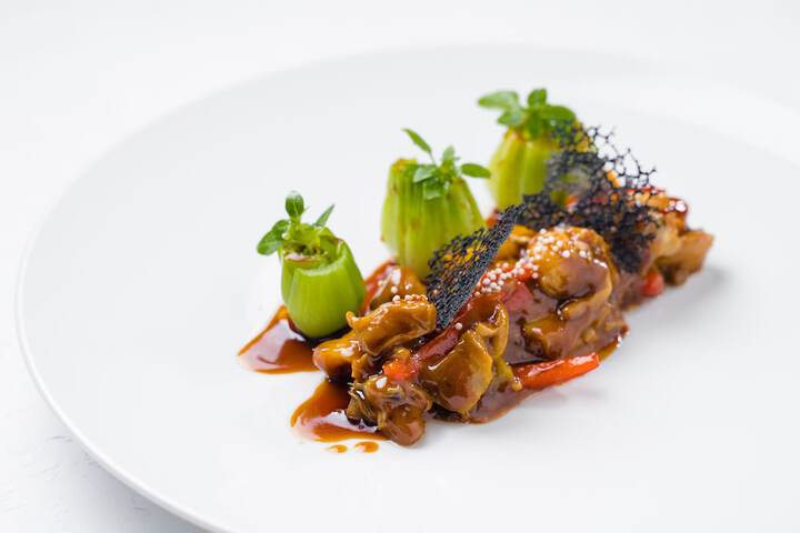 Dining 98 of 136