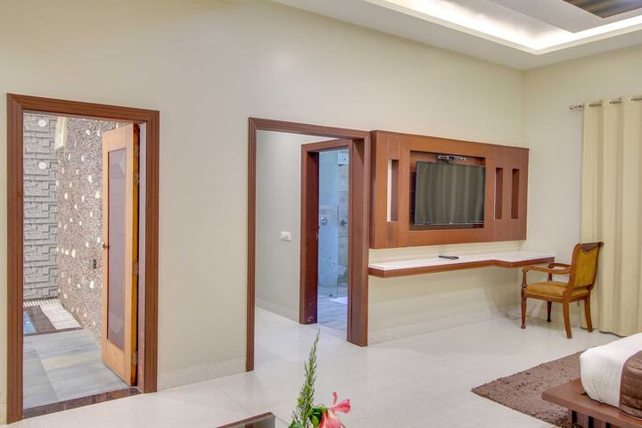 Room 20 of 65
