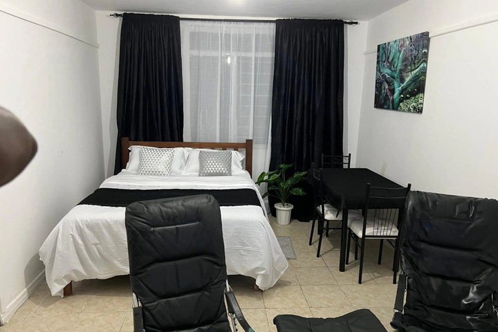 Room 5 of 21