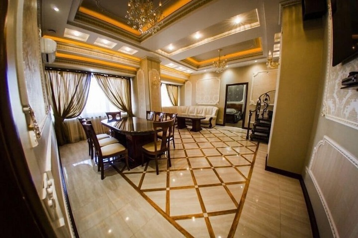 Room 19 of 25