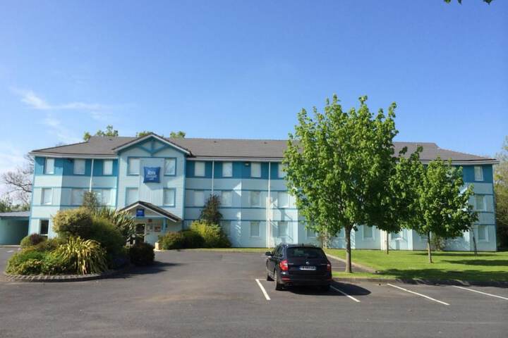 Hotel Exterior