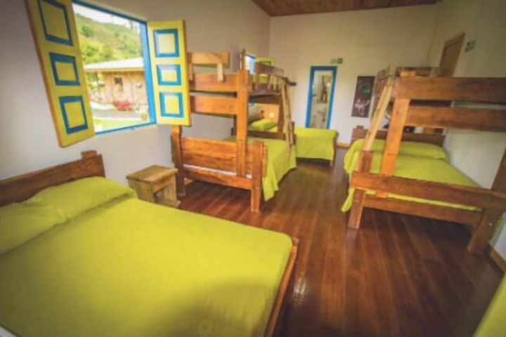 Room 8 of 20