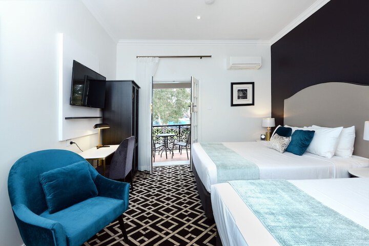 Room 25 of 117