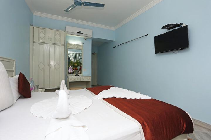 Room 14 of 24