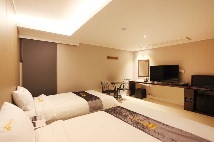 Room 78 of 83