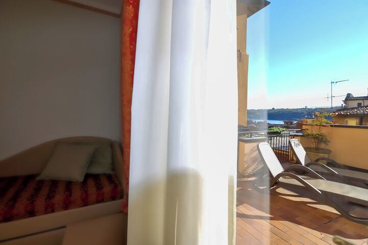 Room 20 of 92