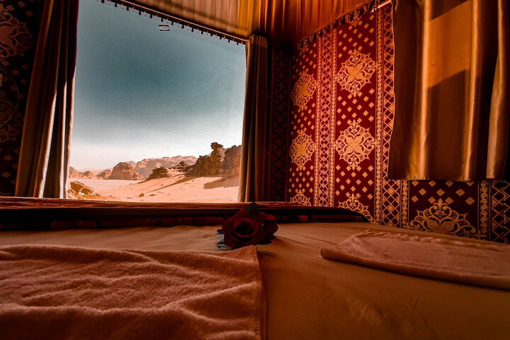 Room 4 of 63