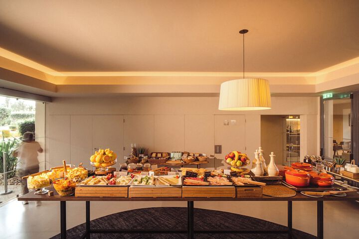Dining 104 of 123