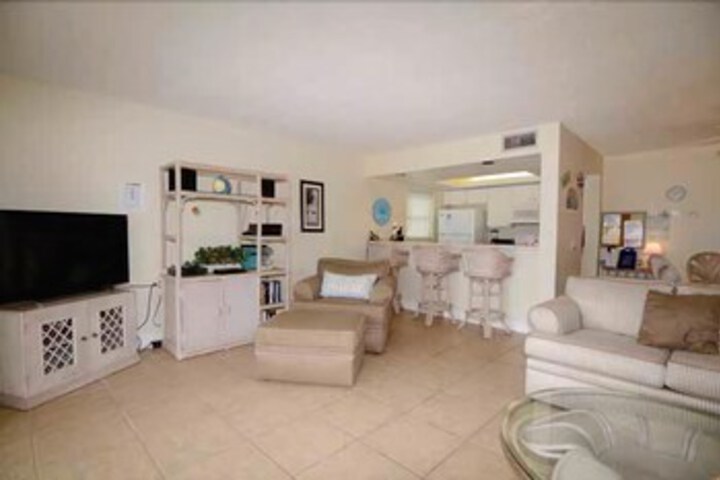 Room 42 of 49