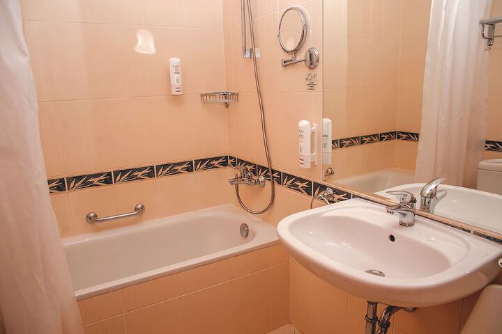 Room 54 of 113