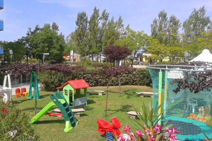 Childrens Activities 21 of 42