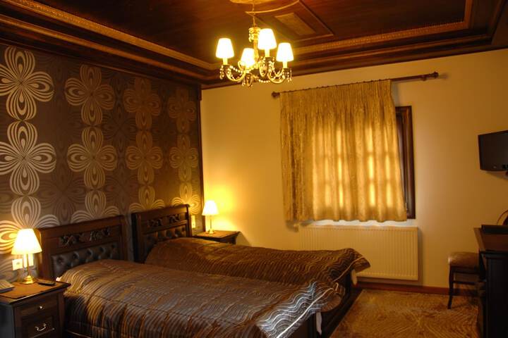 Room 10 of 53