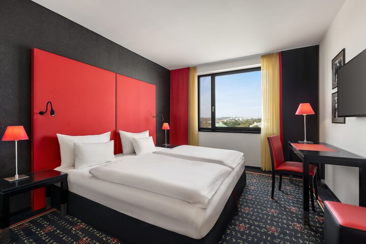 Room 5 of 24