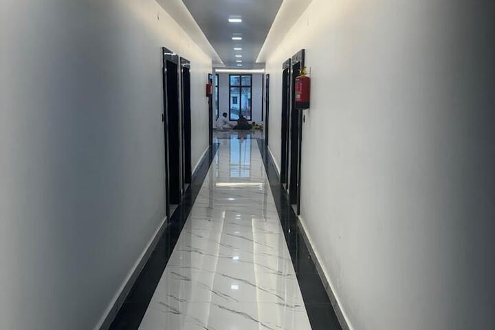 Ballroom/Hall 7 of 8