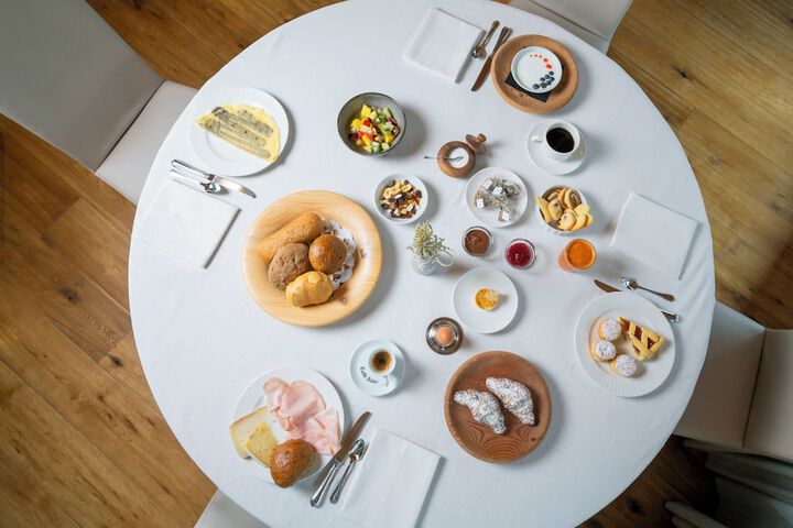 Breakfast/Coffee Service 160 of 173