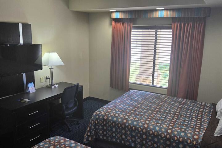 Room 13 of 39