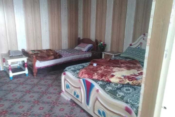Snow White Hotel & Resturant