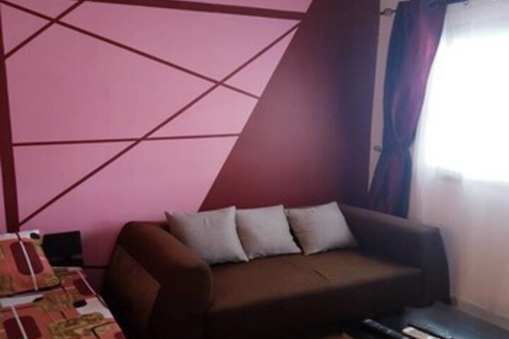 Room 11 of 11