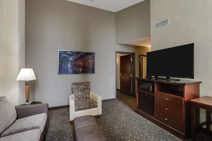 Room 7 of 60