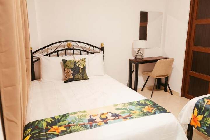 Room 4 of 24