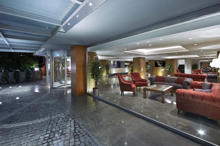 Hotel Lobby
