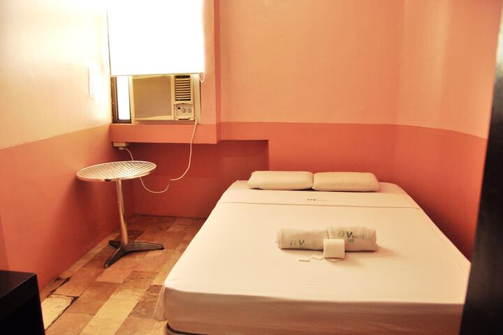 Room 4 of 31