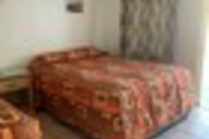Room 11 of 204