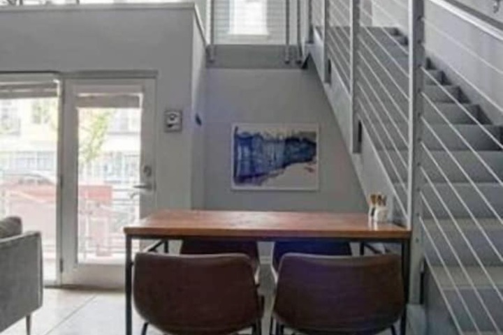 Room 10 of 43