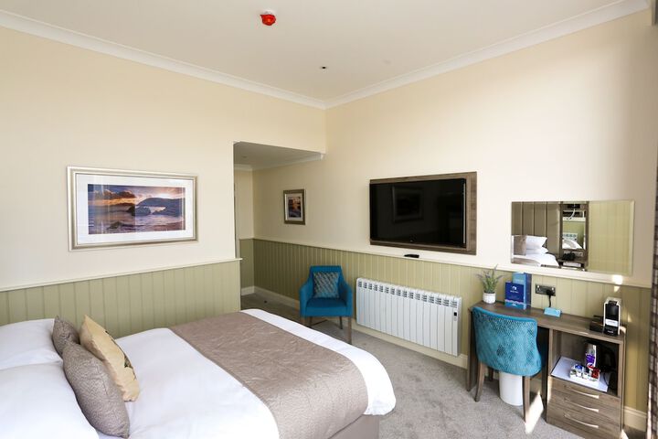 Room 2 of 41