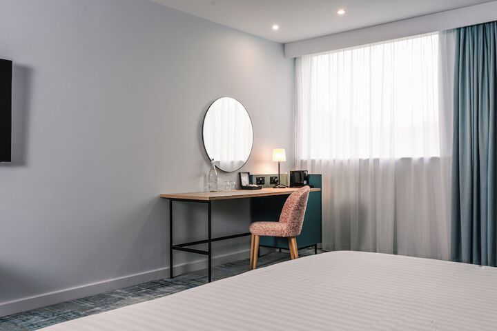 Room 33 of 115